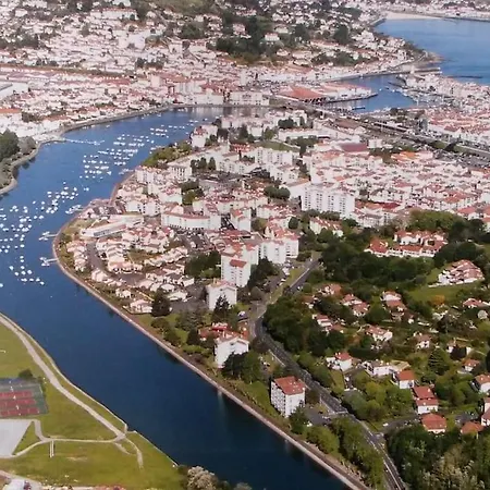 Apartament Loft Au Centre Ville, Calme, 200m De La *